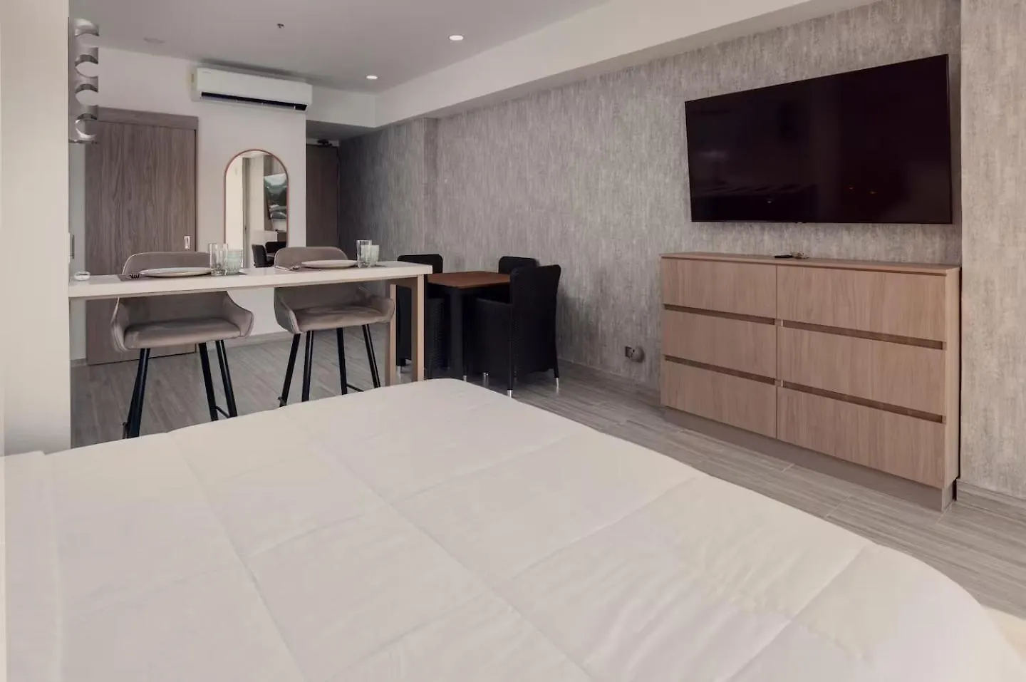 Brand New Beach Front Studio In Cartagena With Pool View Apartment